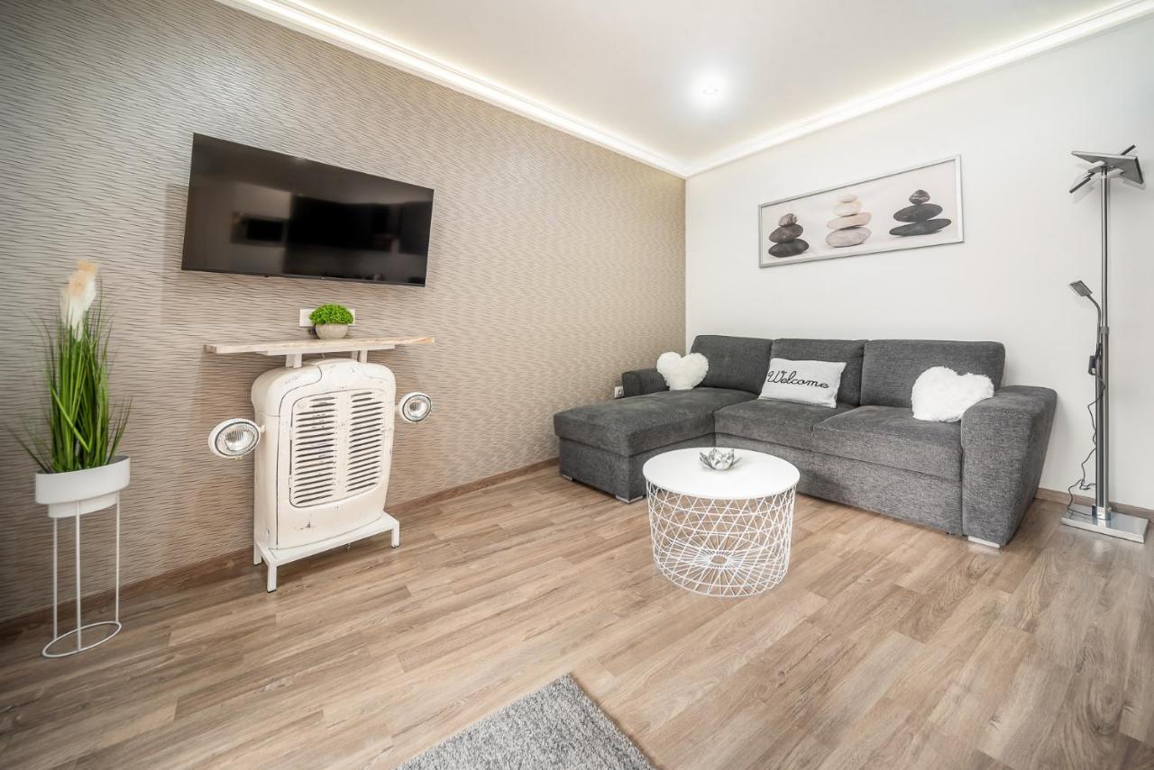 Grace Pine Apartment 3 Budapest Extérieur photo